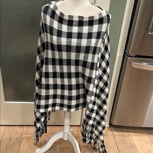Styline plaid finge poncho, NWT